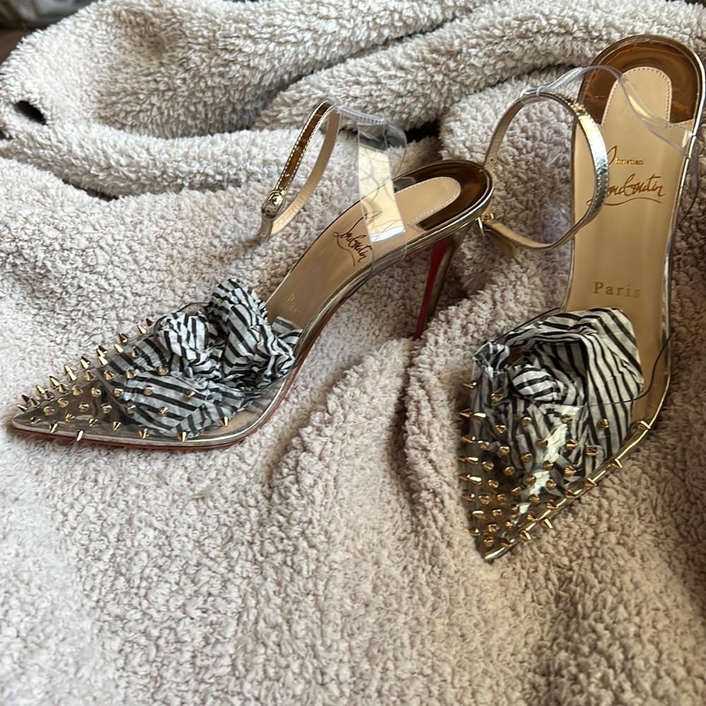 Christian Louboutin, studded clear pointy toe heels. Sz. 38.5 - Picture 12 of 12